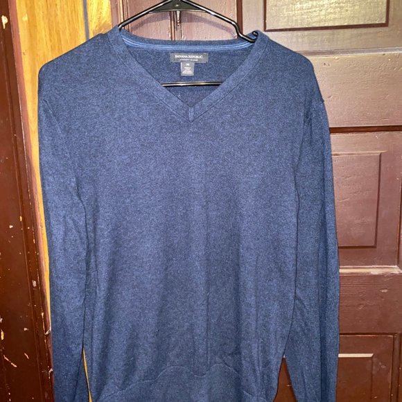 Navy Blue Banana Republic Sweater - Picture 2 of 2